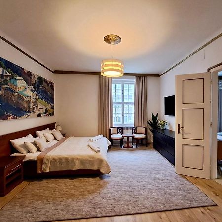Witrina Apartments Загреб Экстерьер фото